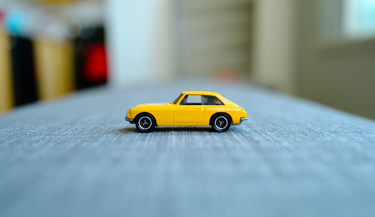 El deducible es un monto de dinero establecido con anterioridad que debe pagar el asegurado en caso de siniestro.